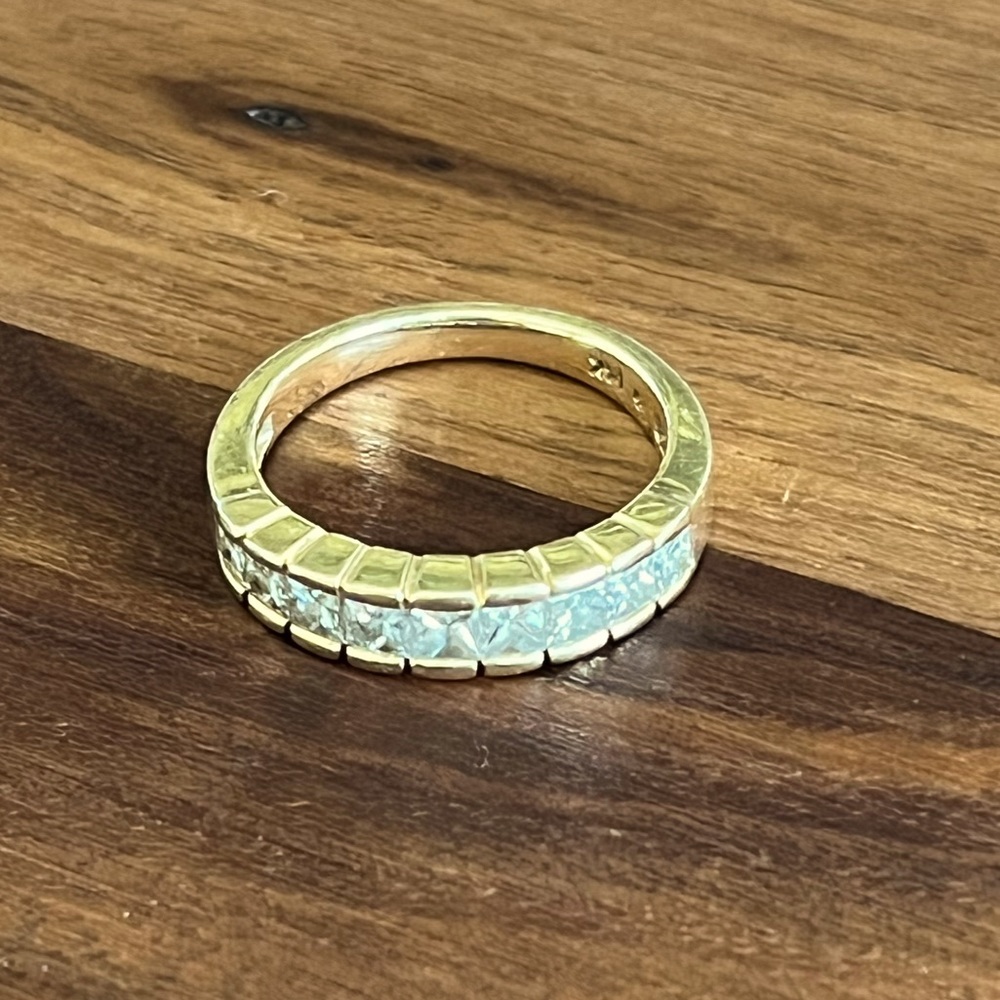 Diamond band